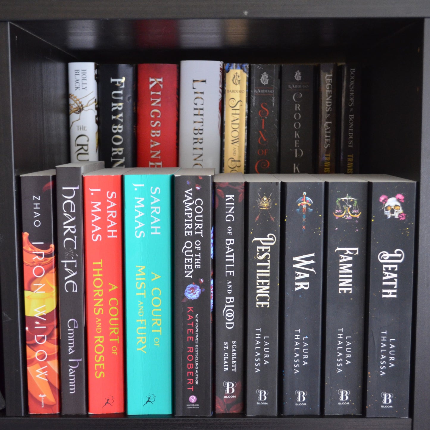 Bookshelf Book Riser
