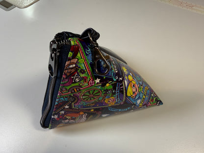 Pyramid Pouch