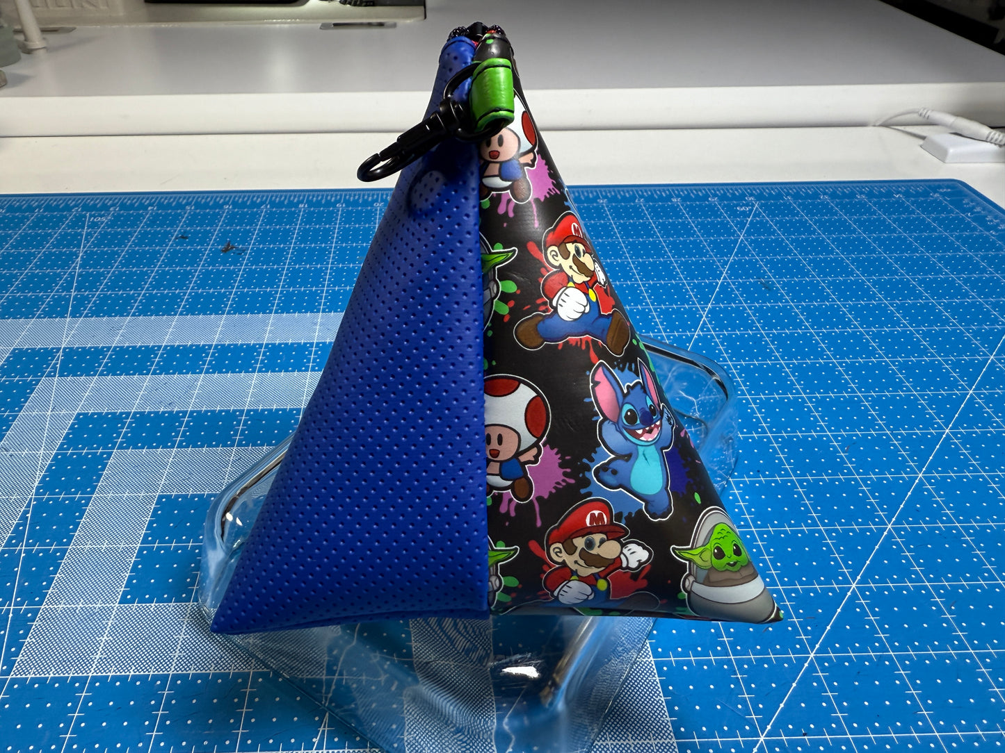 Pyramid Pouch